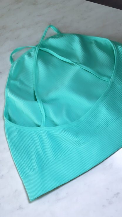 MINT SEAMLESS CROPPED CAMI TOP